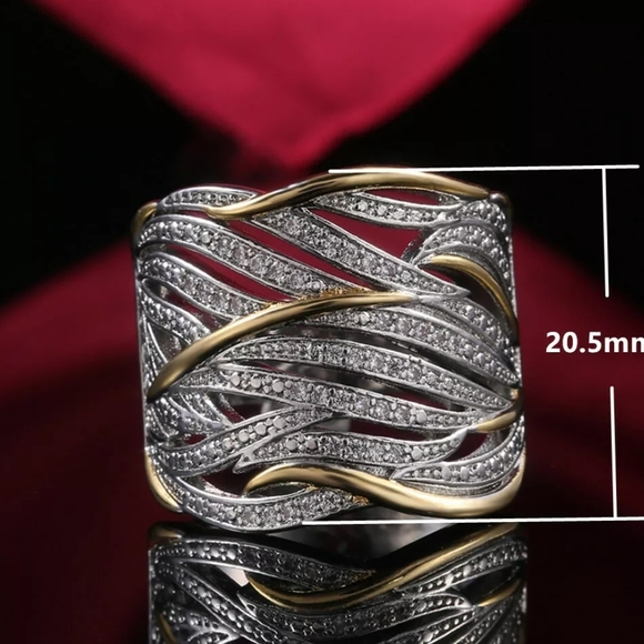 Sterling silver 925 glam ring. 2 tone .925 with Gold plating - Picture 6 of 13